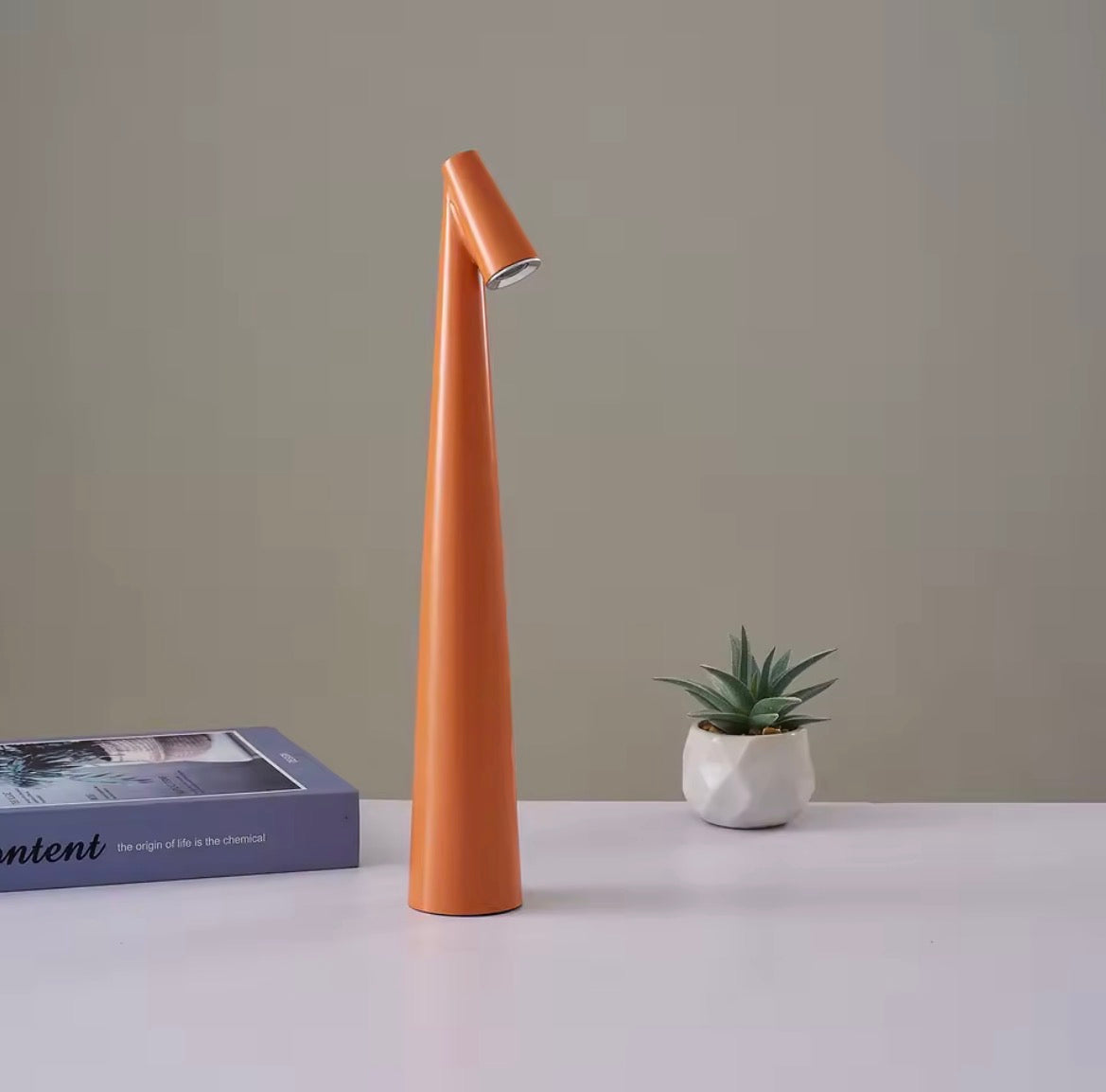 NYRWANA Table Lamp